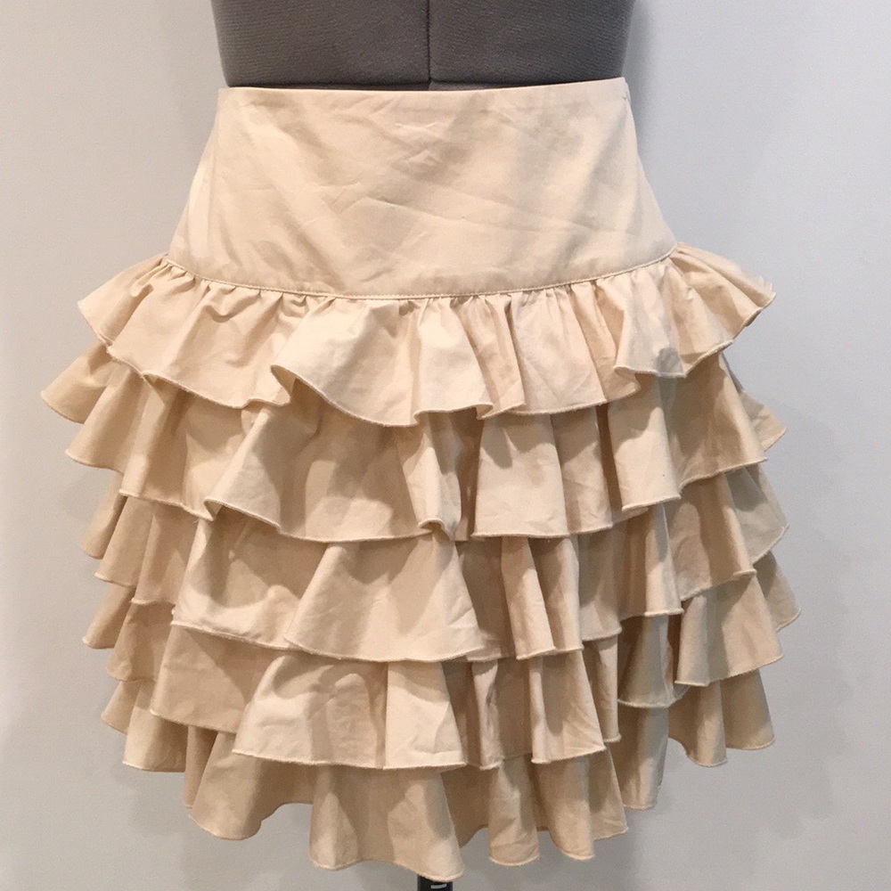 ✨ Bebe layered ruffle skirt ✨